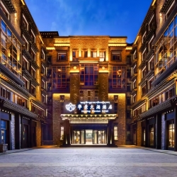 香格里拉镇华景文澜酒店